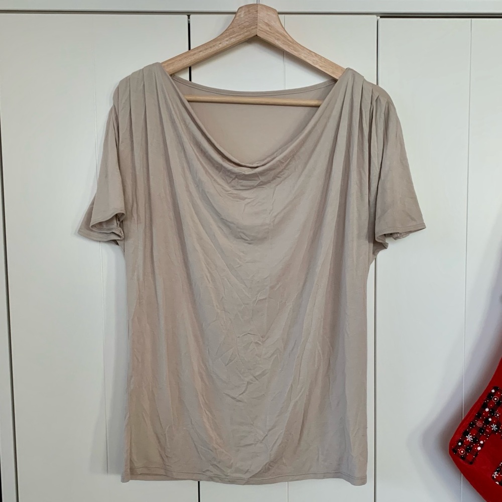 Encircled | Evolve Top